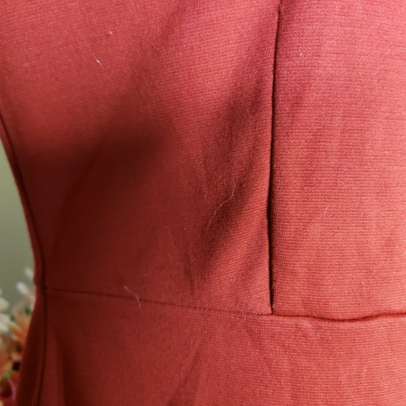 Red dress - Picture 2 of 4